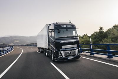 Volvo Trucks introduserer en ny 17-liters motor i sin FH16-lastebil. Med inntil 780 hk og 3800 Nm er det den kraftigste motoren i bransjen.