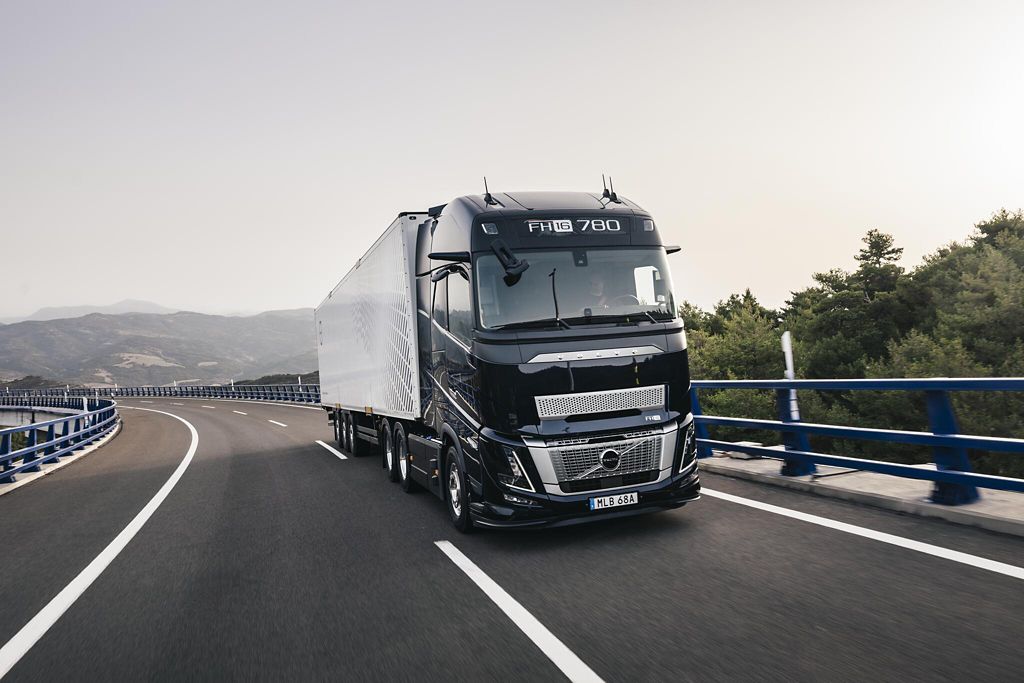 Le nouveau moteur plus puissant du Volvo FH16 garantit une productivité optimale 