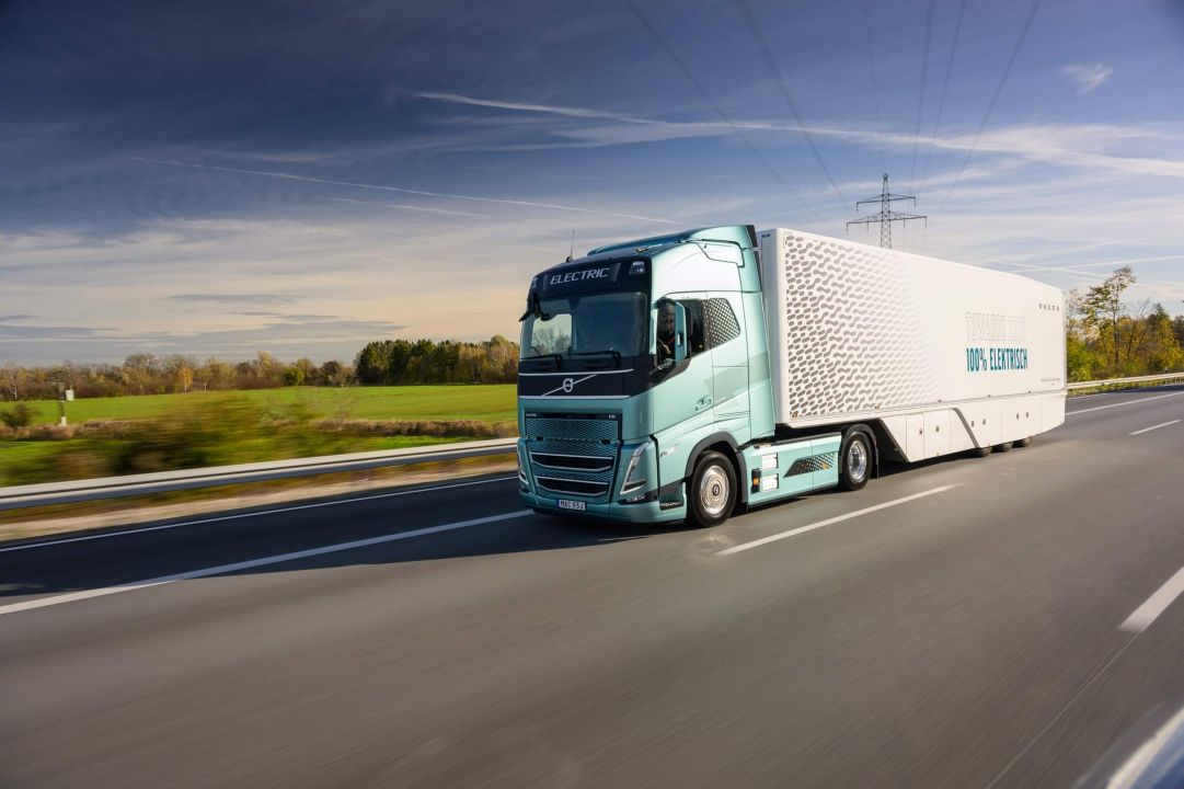 Volvo Trucks bewijst de langeafstandscapaciteit van de Volvo FH Electric