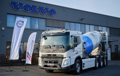 Volvo Trucks isporučio prvi teški električni kamion - mikser za beton otišao kompaniji CEMEX