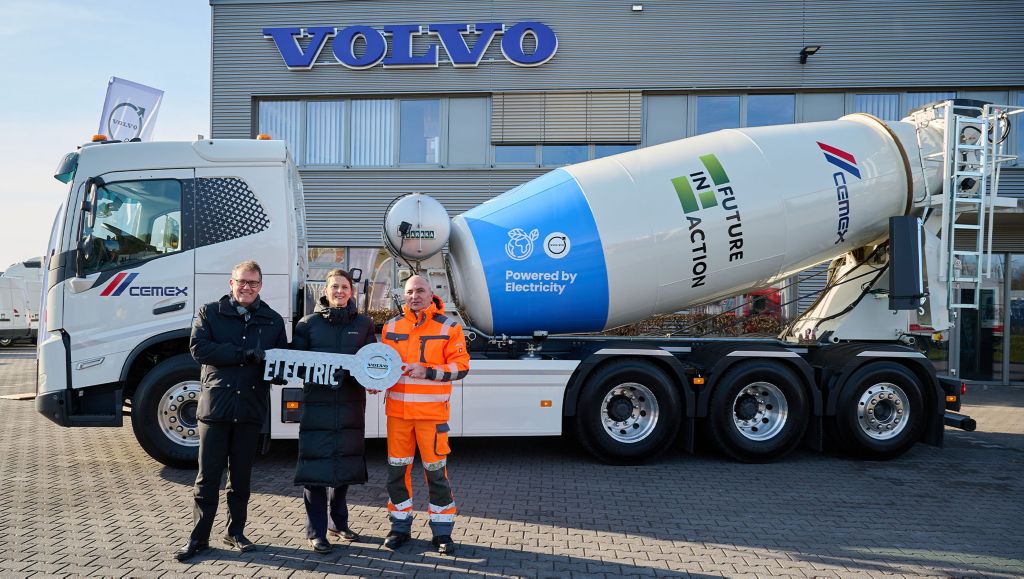 Volvo Trucks isporučio prvi teški električni kamion - mikser za beton otišao kompaniji CEMEX