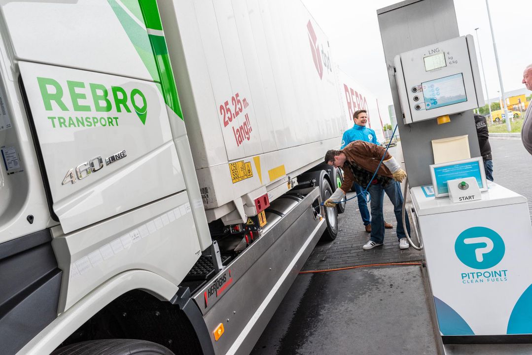 Rebro Transport over LNG-trucks: “Gunstige TCO door goedkoper LNG en stimuleringsregelingen”