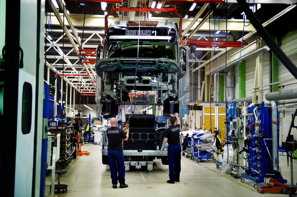 Volvo Trucks genoptager produktionen