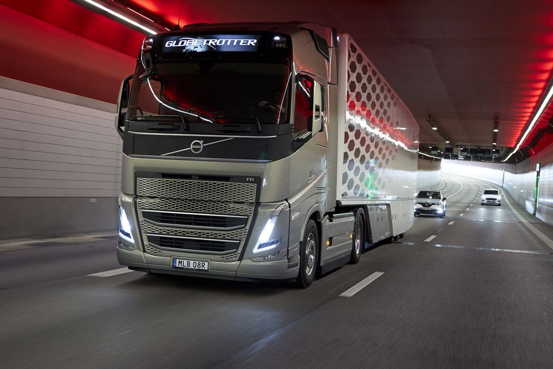 Volvo Trucks mejora el rendimiento del combustible en rutas de larga distancia