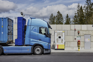 Volvo Trucks showcases new zero-emissions truck