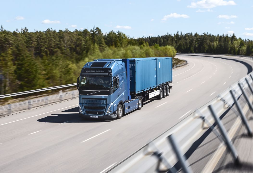 Volvo Trucks esittelee uuden päästöttömän kuorma-auton