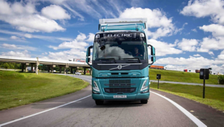 Volvo Trucks inicia las pruebas de camiones 100% eléctricos en Brasil