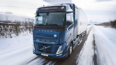 Frontview of a Volvo FH hydrogen truck