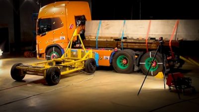 volvo-trucks_crash-test_e-lkw_2