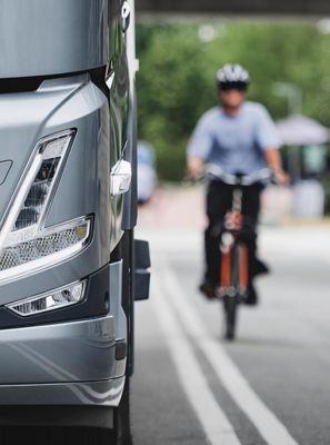 euroncap_volvofm_bike_900x1600