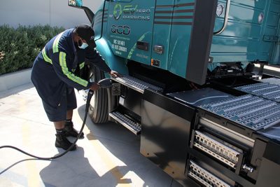 volvo-trucks-customer-qcd-orders-30-more-vnr-electric-trucks-for-southern-california-fleet
