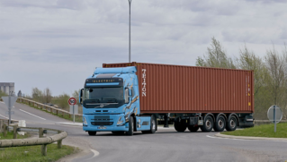 Wheeltainer reçoit trois Volvo FM Electric pour le transport de conteneurs au Havre