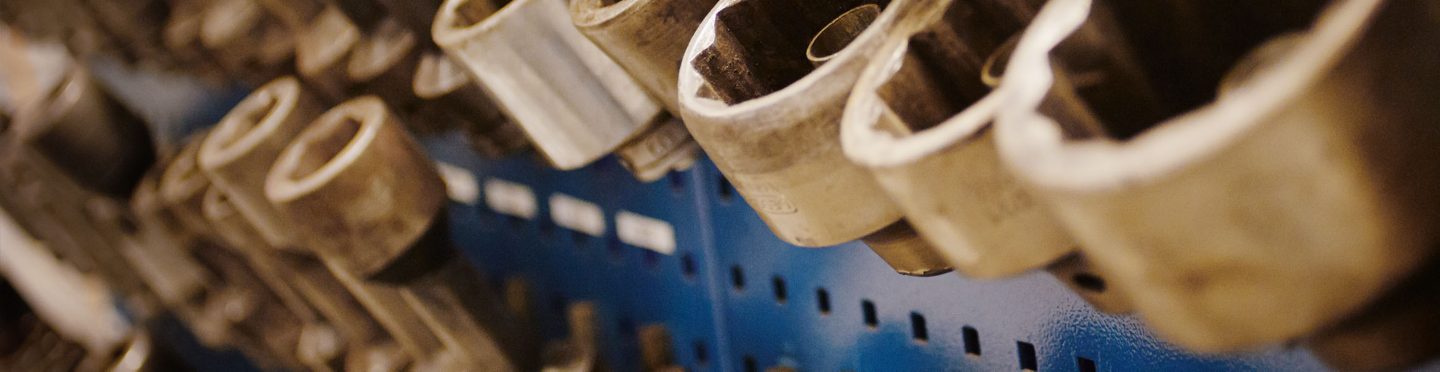 Volvo trucks engine overhaul 