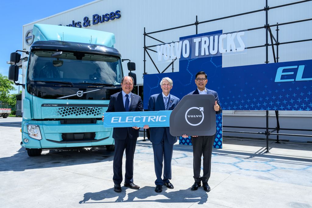 US-based WRC&WRCP Teams Up with Volvo for Green Energy Future First Volvo Electric Truck Officially Delivered in Taiwan